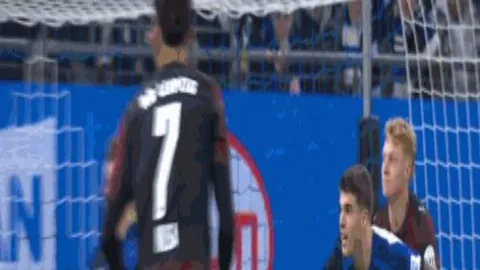 日本击败巴林晋级亚洲杯八强：三笘薰再现耀眼风采！